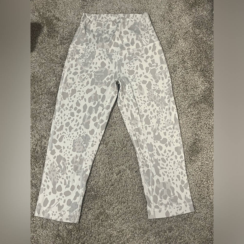 Lululemon align, high-rise cropped leggings 17 inch